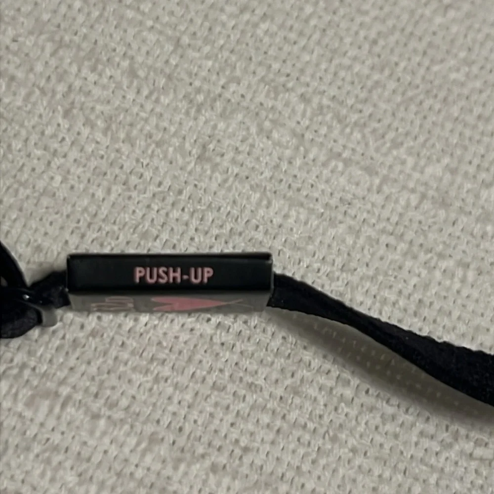 SOLD!! Victoria’s Secret black front closure racer back push-up bra. NEW - Picture 3 of 9